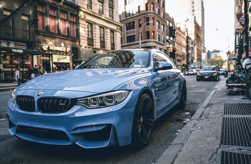 BMW M4 - lichtblauw