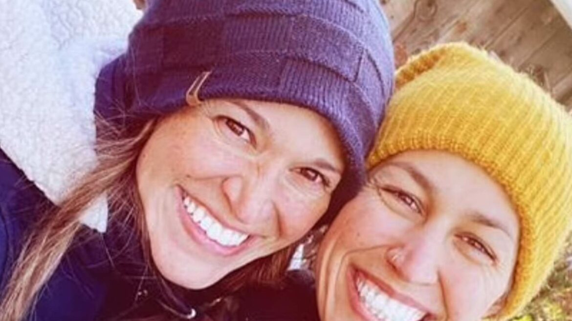 Vrouw verrast echtgenoot met een Trio voor jaardag en beseft daarna dat ze zich aangetrokken voelt tot vrouwen Vrouw verrast echtgenoot met een Trio voor jaardag en beseft daarna dat ze zich aangetrokken voelt tot vrouwen